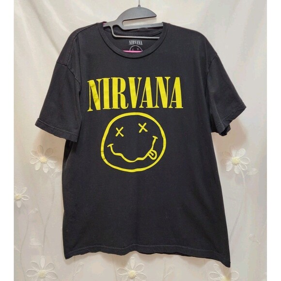 Nirvana Large Black Shirt Grunge Alternative 90s Rock Retro Classic Smiley Face - Picture 1 of 11